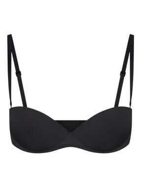 Skims Ultimate Strapless Push-Up Bra